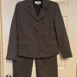 Le Suit Petite Women 2 Piece Brown Pant Suit